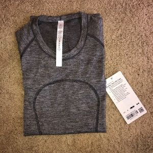 Lulu lemon Swiftly Tech crew